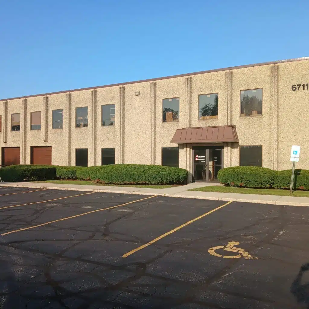 6711 Sands Road building in Crystal Lake, Illinois
